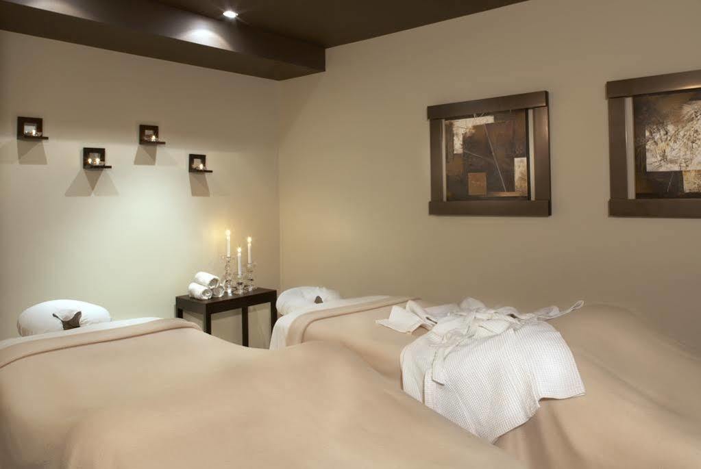 Shaw Club Hotel Niagara-on-the-Lake Bagian luar foto
